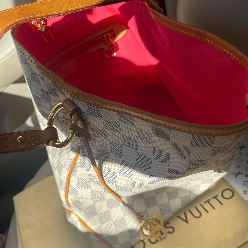 LV delightful pm bag with water melon pink beautiful interior gently used
